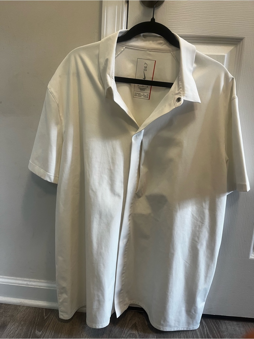 NIKE Men's White Short-Sleeve Button Polo Shirt